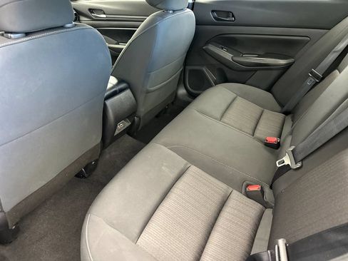 Used 2025 Nissan Altima 2.5 SV FWD image 11