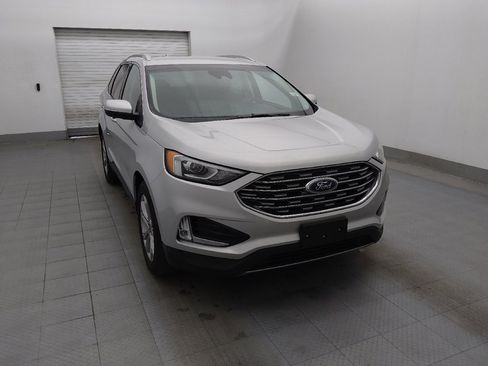 Used 2019 Ford Edge Titanium image 14