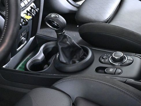 Certified 2022 MINI Cooper Countryman SE w/ Convenience Package image 18