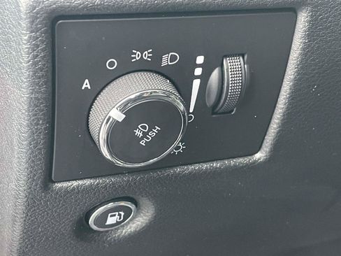 Used 2020 Jeep Grand Cherokee High Altitude AWD/4WD image 20