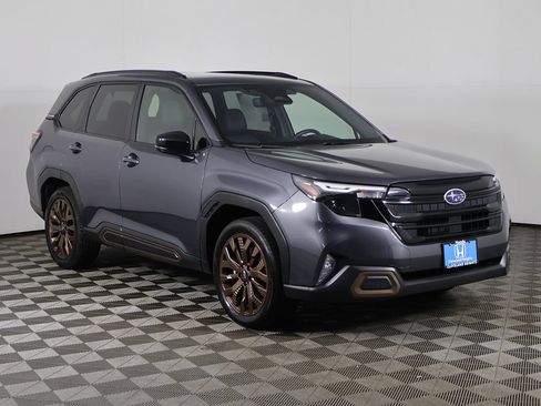 Used 2025 Subaru Forester Sport w/ Popular Package #1 AWD/4WD image 2
