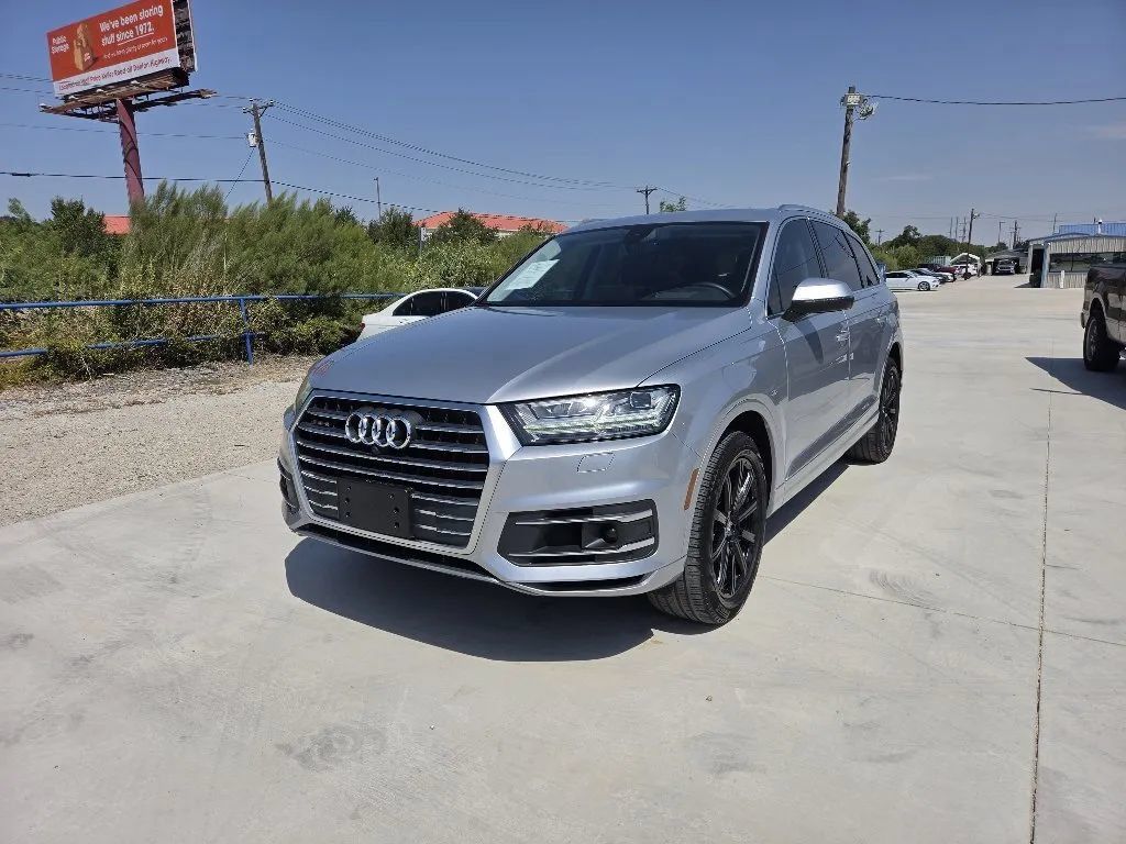Used 2018 Audi Q7 3.0T Prestige w/ Prestige Package AWD/4WD image 1