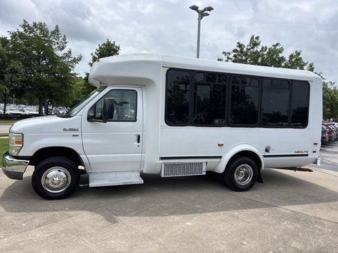 Used 2015 Ford E-350 and Econoline 350 Super Duty RWD image 7