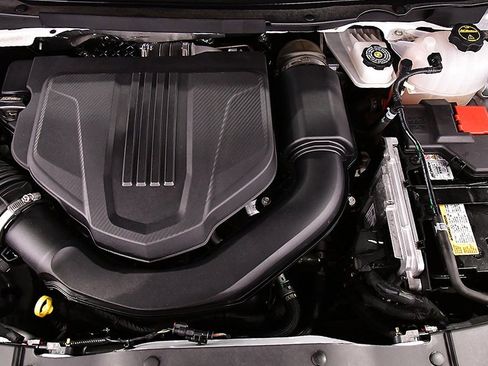 Used 2025 Chevrolet Traverse LT image 31