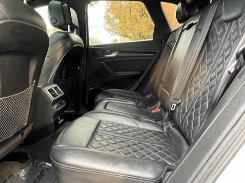 Used 2018 Audi SQ5 Prestige w/ Prestige Package image 10