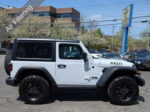 Used 2024 Jeep Wrangler Sport AWD/4WD image 7