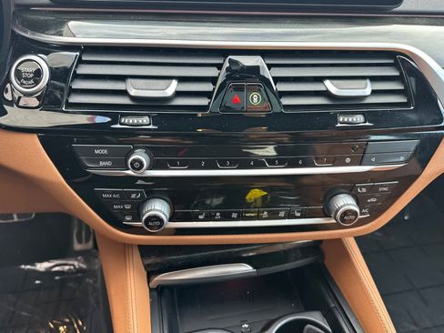 Certified 2023 BMW 540i w/ M Sport Package image 23