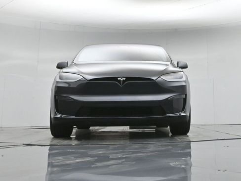 Used 2024 Tesla Model X image 41