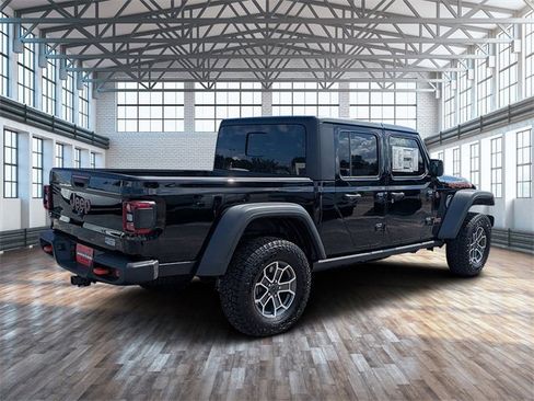 New 2025 Jeep Gladiator Mojave w/ Convenience Group image 4