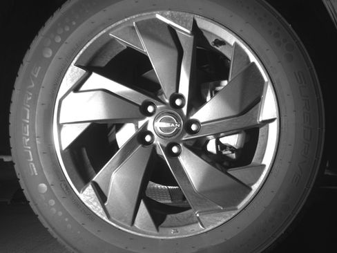 Used 2025 Nissan Rogue SV FWD image 13