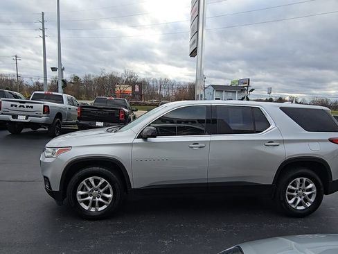 Used 2019 Chevrolet Traverse LS image 5