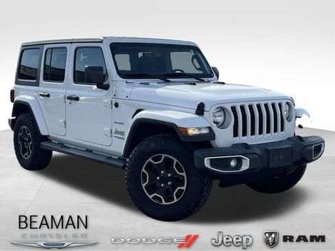 Used 2020 Jeep Wrangler Unlimited Sahara image 1