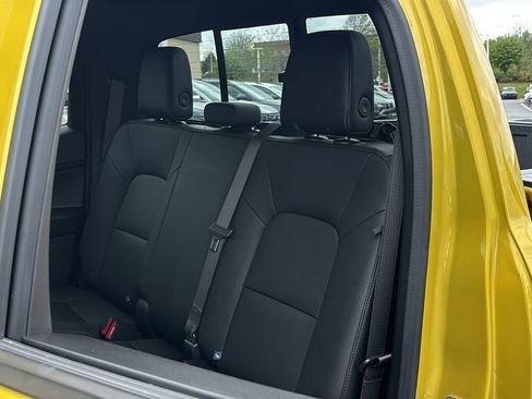 Used 2024 Chevrolet Colorado Trail Boss image 27