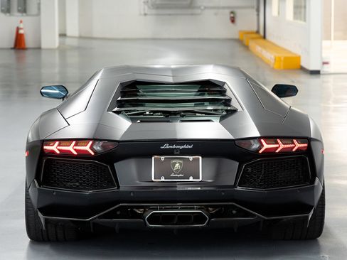 Used 2014 Lamborghini Aventador LP 700-4 AWD/4WD image 7