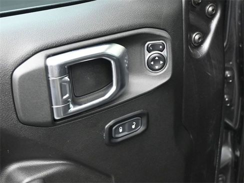 Used 2023 Jeep Gladiator Rubicon image 18