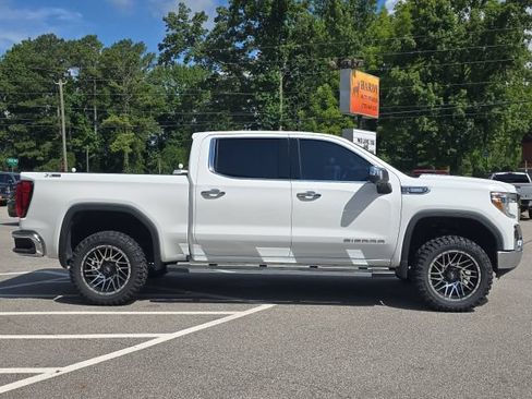 Used 2021 GMC Sierra 1500 SLT w/ SLT Premium Plus Package AWD/4WD image 6
