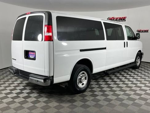 Used 2023 Chevrolet Express 3500 LT w/ LT Preferred Equipment Group RWD image 3