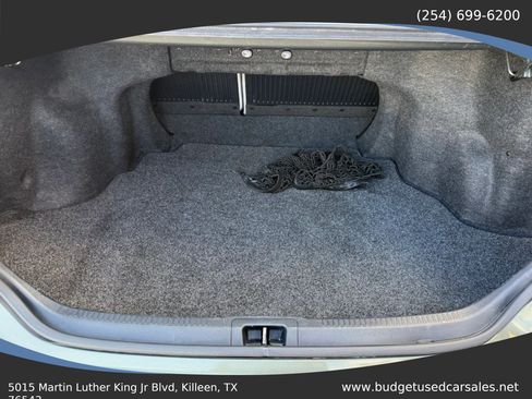 Used 2012 Toyota Camry XLE FWD image 28
