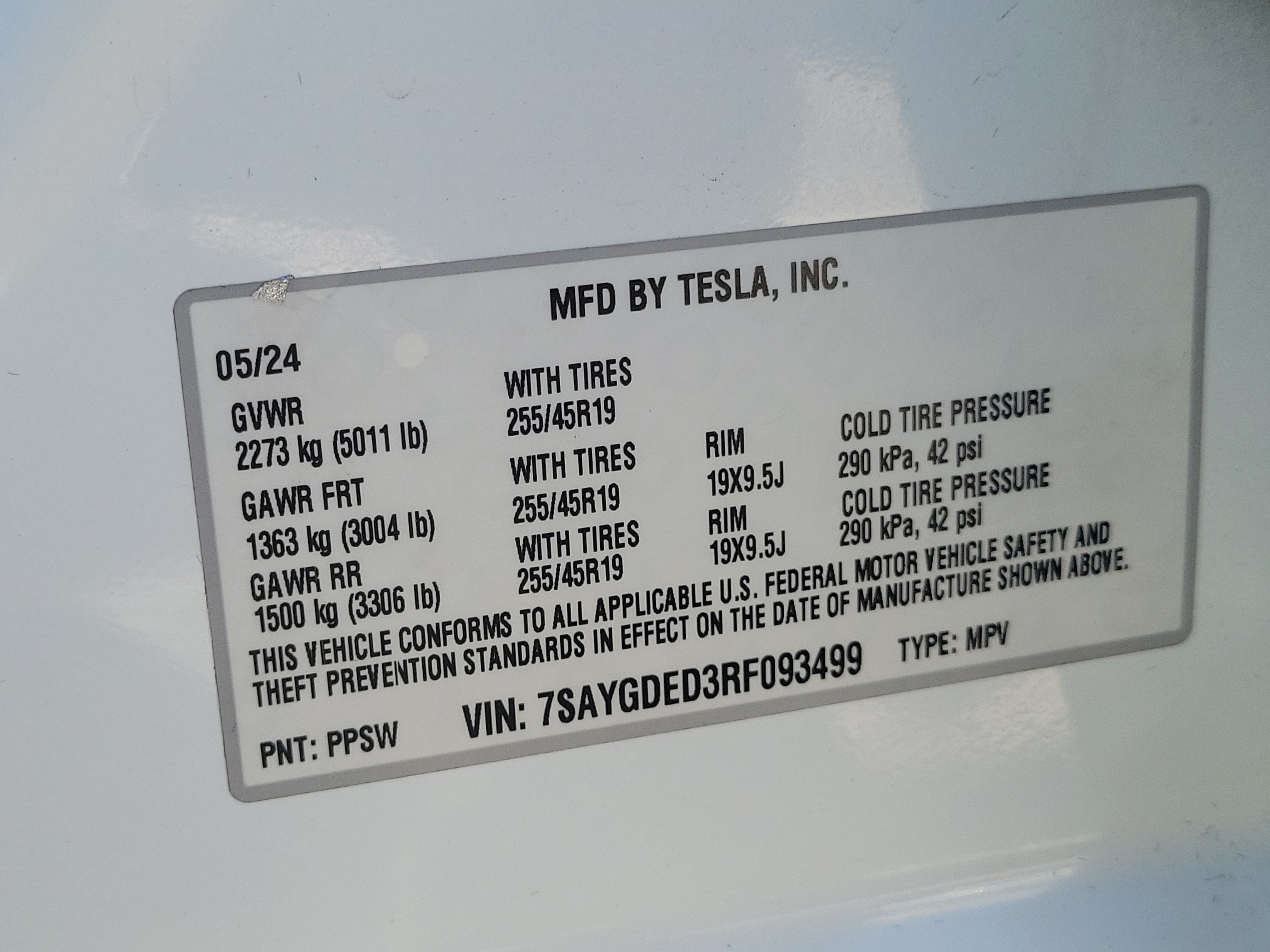 Used 2024 Tesla Model Y Long Range RWD image 31