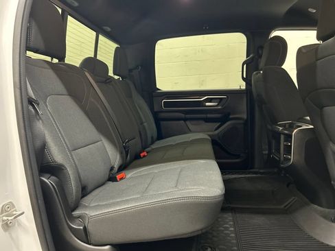 Used 2023 RAM 1500 Big Horn AWD/4WD image 9