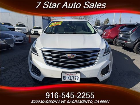 Used 2019 Cadillac XT5 Premium Luxury image 2