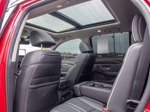 Used 2025 Honda Pilot Elite image 28