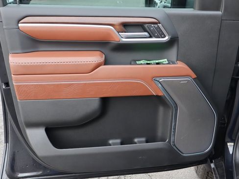 New 2025 GMC Sierra 3500 Denali Ultimate image 12