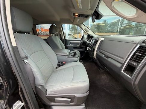 Used 2016 RAM 1500 Classic SLT image 11