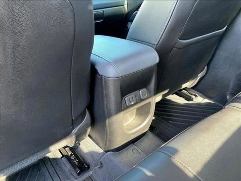 Used 2019 Chevrolet Colorado Z71 image 25