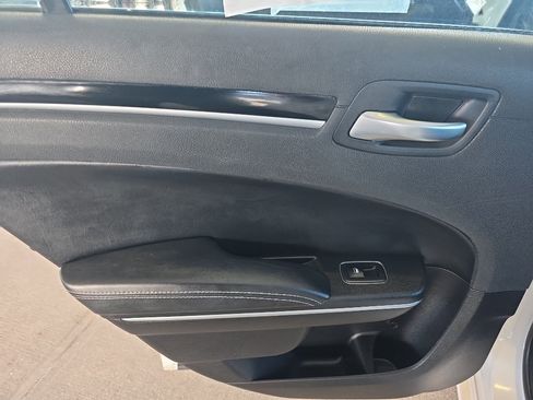 Used 2021 Chrysler 300 S image 17