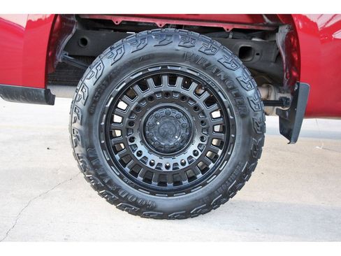 Used 2024 Chevrolet Silverado 1500 LT Trail Boss w/ Convenience Package II image 30