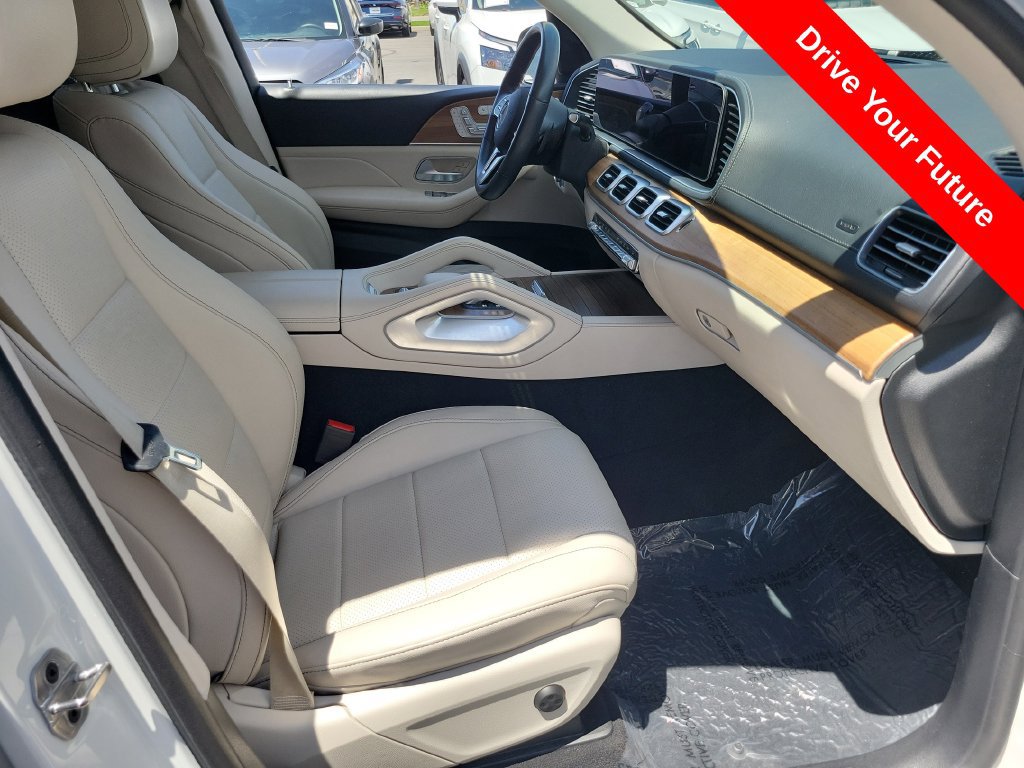 Used 2022 Mercedes-Benz GLS 450 4MATIC image 21