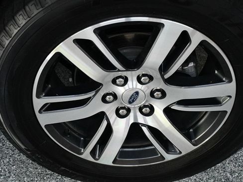 Used 2024 Ford Expedition Limited AWD/4WD image 20