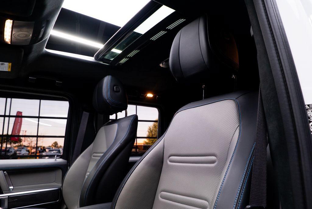 Used 2025 Mercedes-Benz G 580 w/ EQ Technology image 33