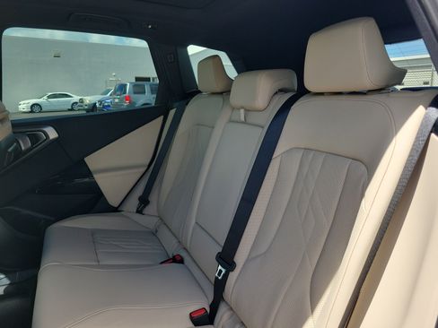 New 2026 BMW X3 xDrive30i w/ Premium Package AWD/4WD image 8