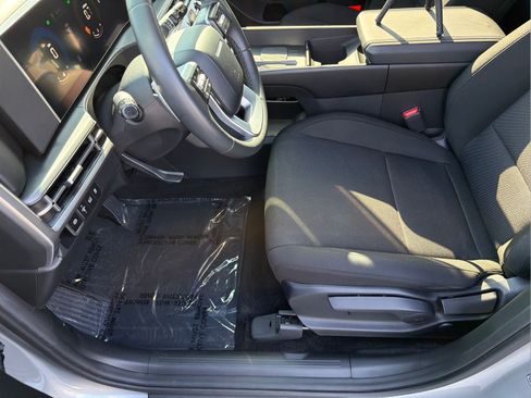 Used 2024 Hyundai Santa Fe SE FWD image 28