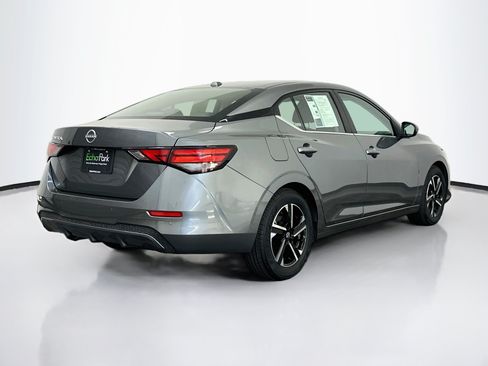 Used 2025 Nissan Sentra SV FWD image 9