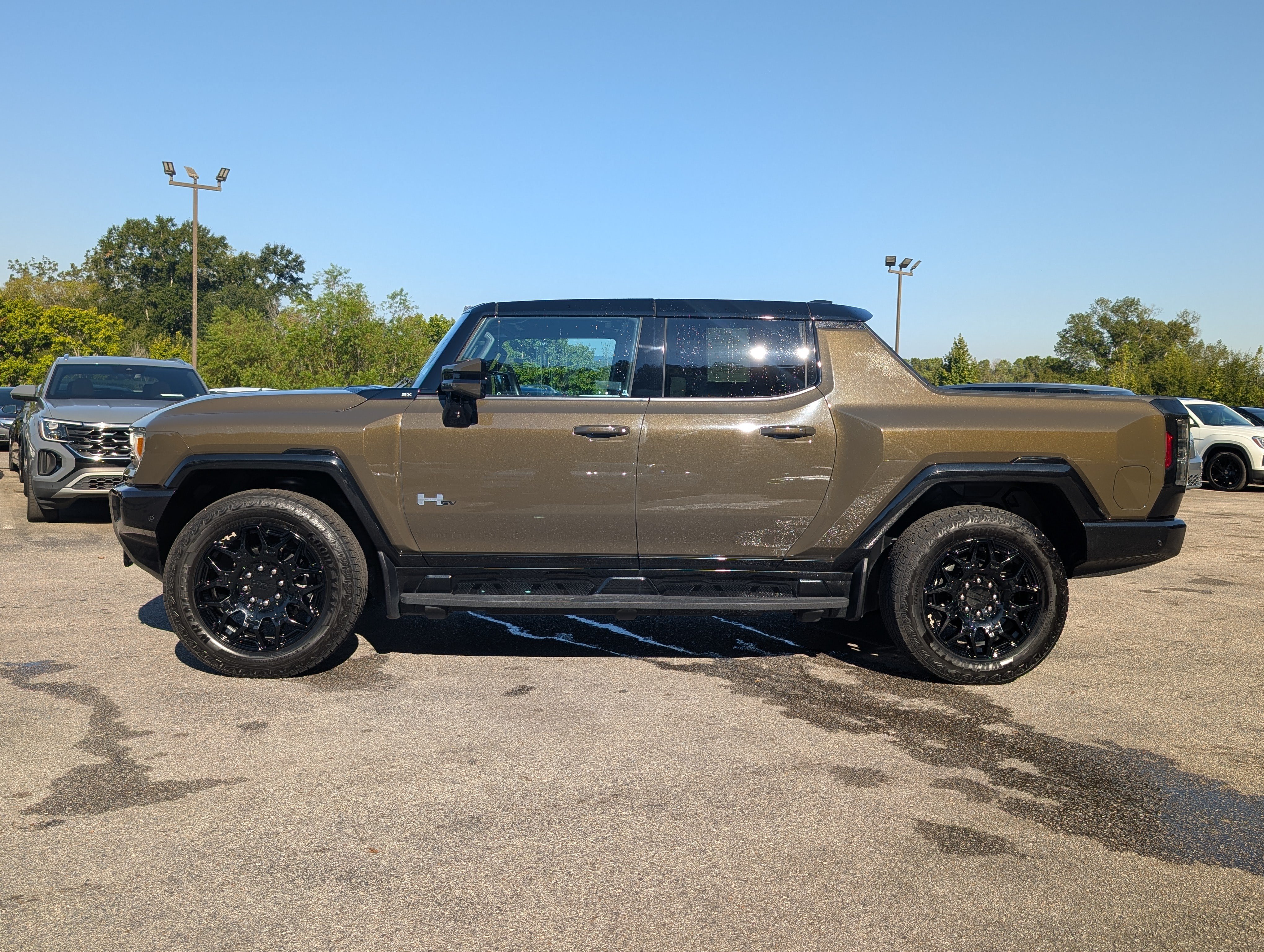 Used 2025 GMC Hummer EV 2X AWD/4WD image 6