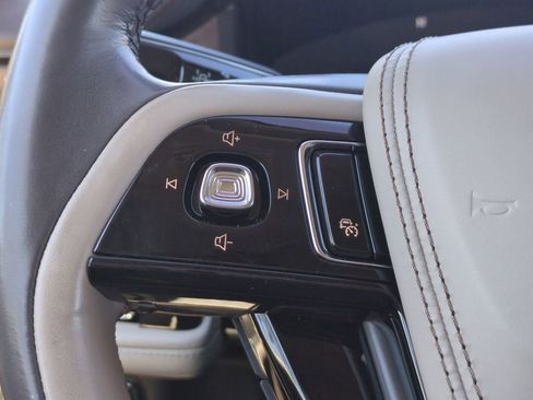 Used 2022 Lincoln Aviator Reserve w/ Equipment Group 201A image 26