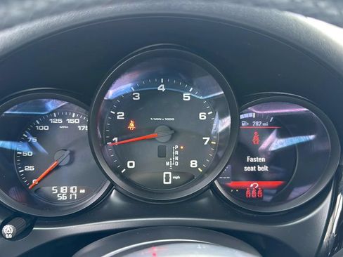 Used 2021 Porsche Macan AWD/4WD image 19