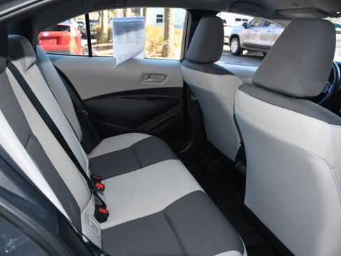 Certified 2025 Toyota Corolla LE image 17