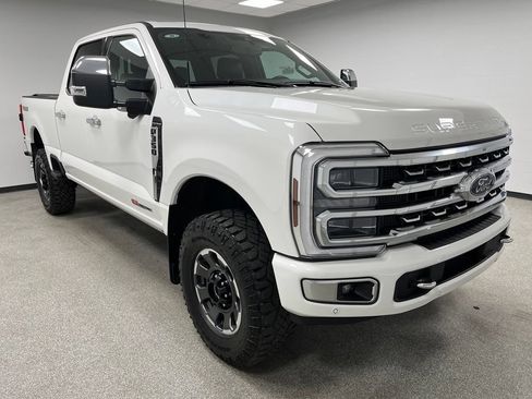 Used 2024 Ford F350 Platinum w/ Tremor Off-Road Package AWD/4WD image 2