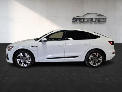 Used 2023 Audi e-tron Premium w/ Convenience Plus Package image 7