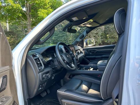 Used 2025 RAM 1500 Limited AWD/4WD image 52