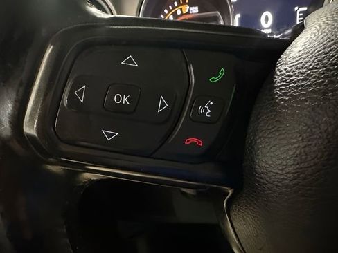Used 2020 Jeep Gladiator Sport w/ Technology Group AWD/4WD image 16