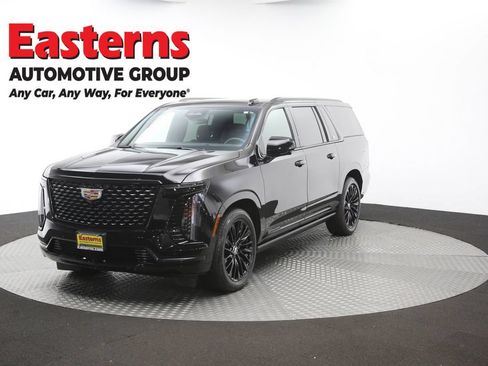 Used 2026 Cadillac Escalade ESV Luxury w/ Touring Package AWD/4WD image 65