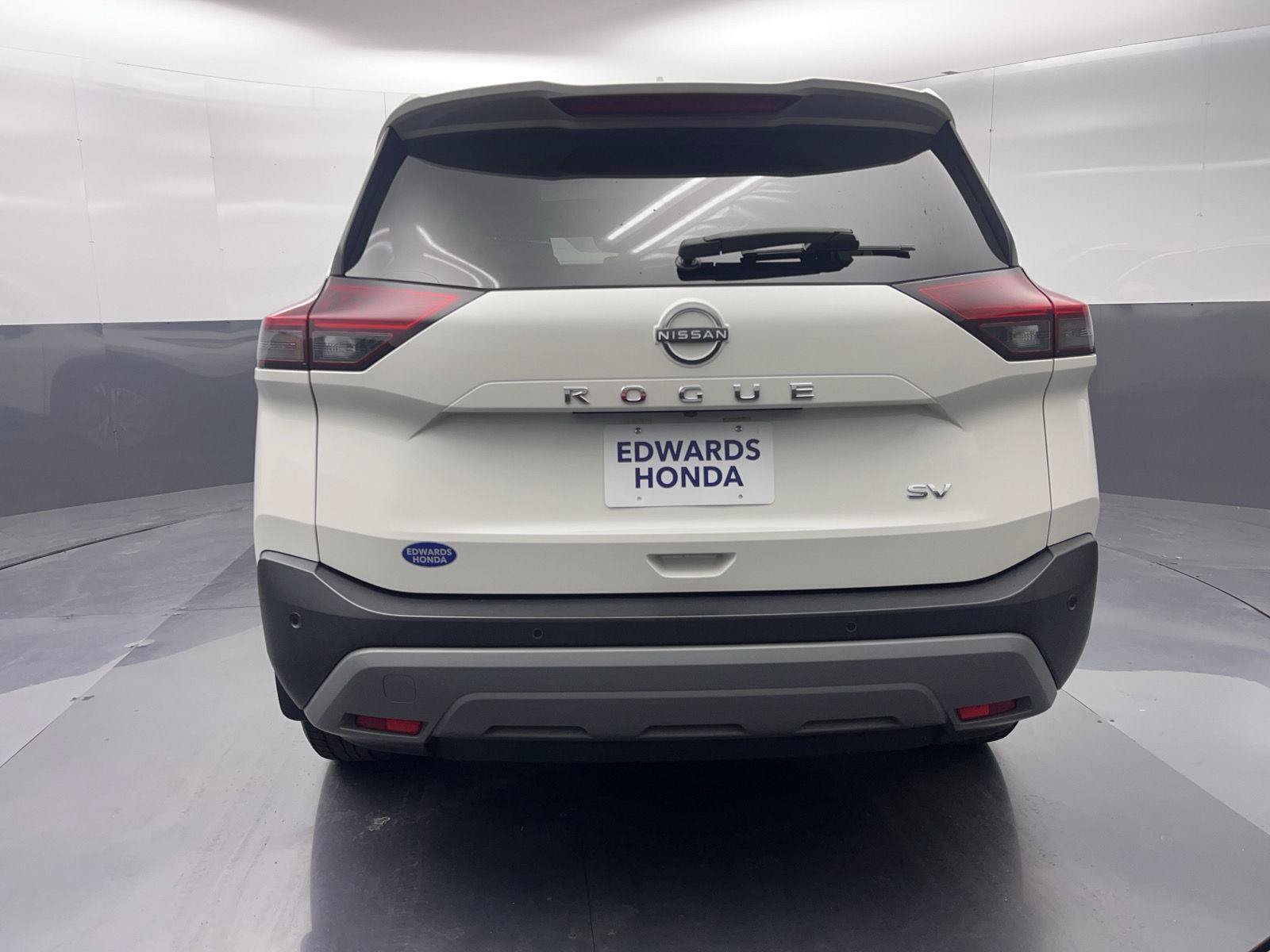 Used 2023 Nissan Rogue SV w/ SV Premium B Package FWD image 6