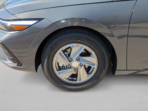 New 2026 Hyundai Elantra SE w/ Cargo Package image 10