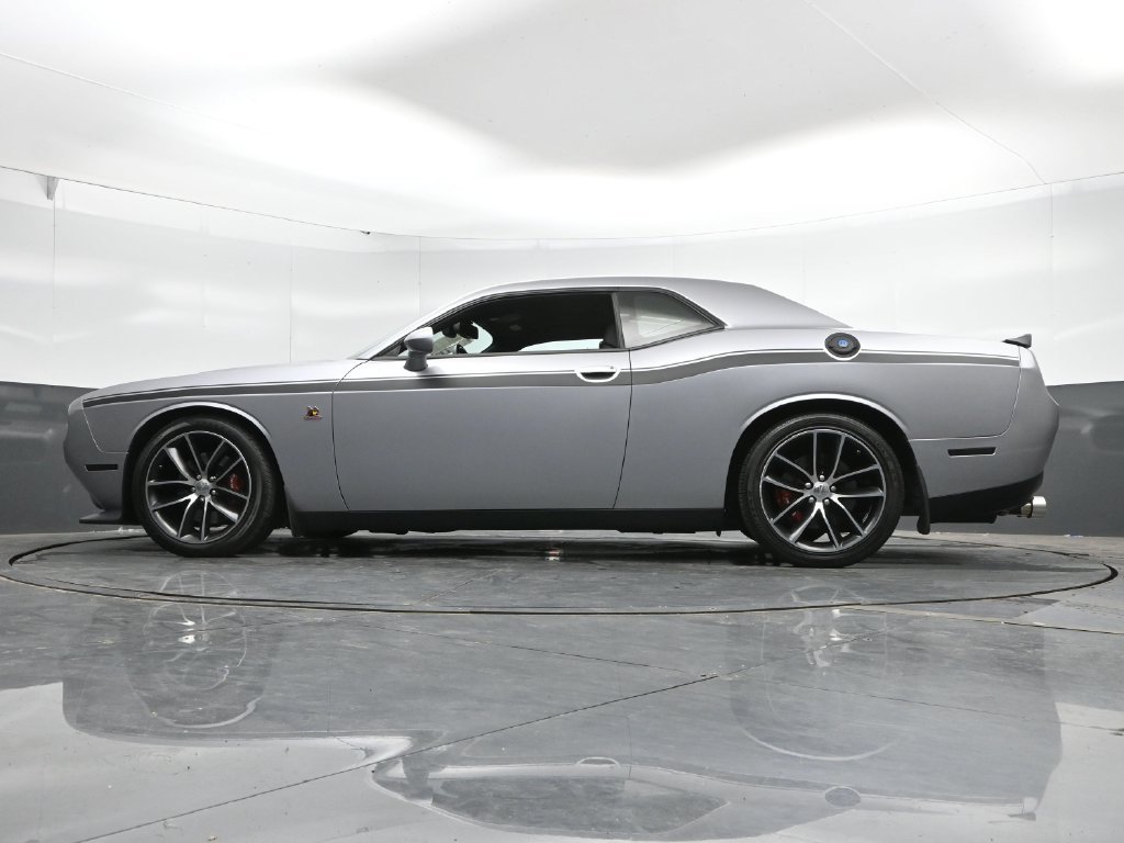Used 2016 Dodge Challenger R/T Scat Pack RWD image 47