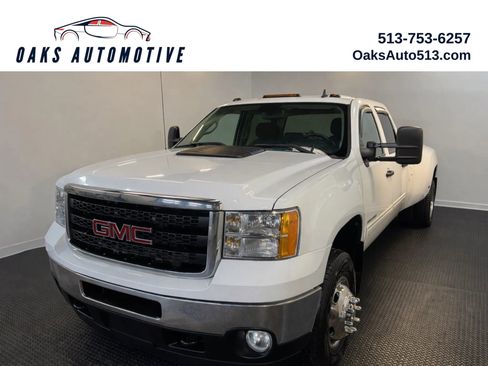 Used 2011 GMC Sierra 3500 SLE w/ SLE Preferred Package image 1
